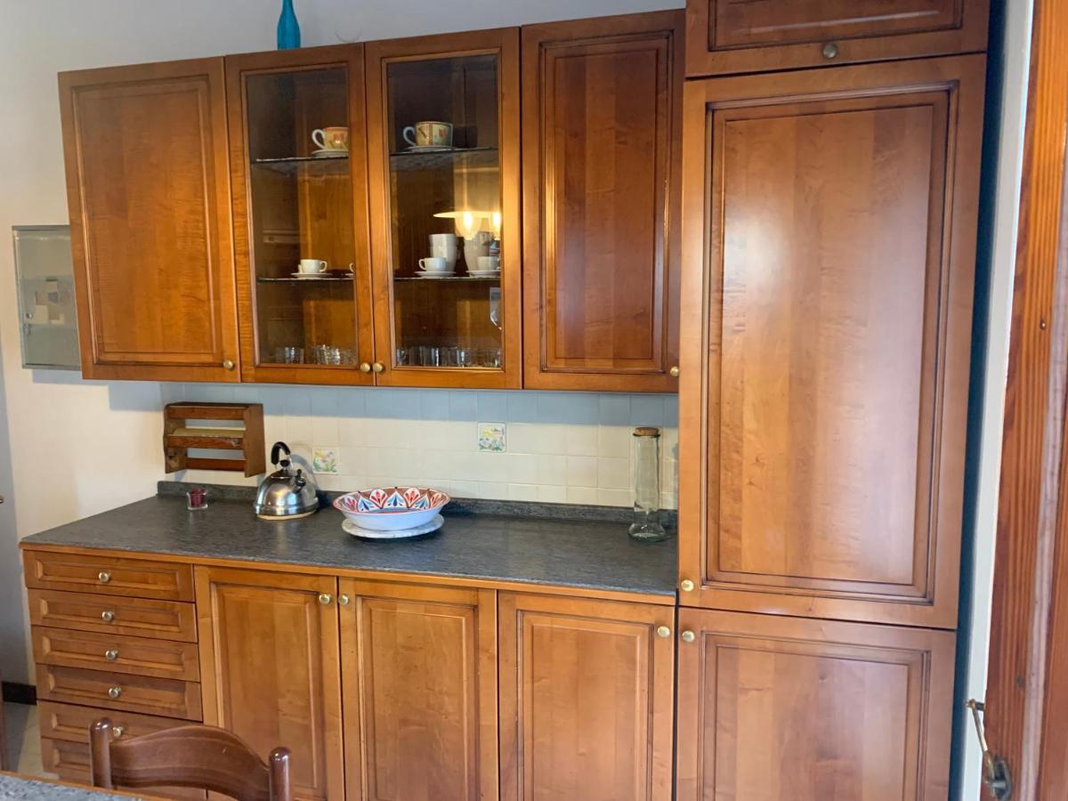 Residence Villa Laura リニャーノ・サッビアドーロ エクステリア 写真