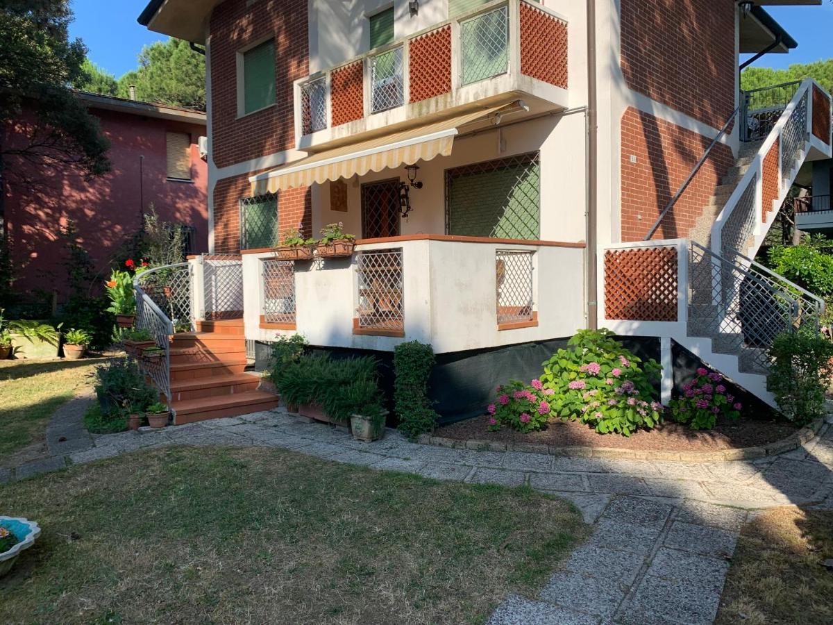 Residence Villa Laura リニャーノ・サッビアドーロ エクステリア 写真