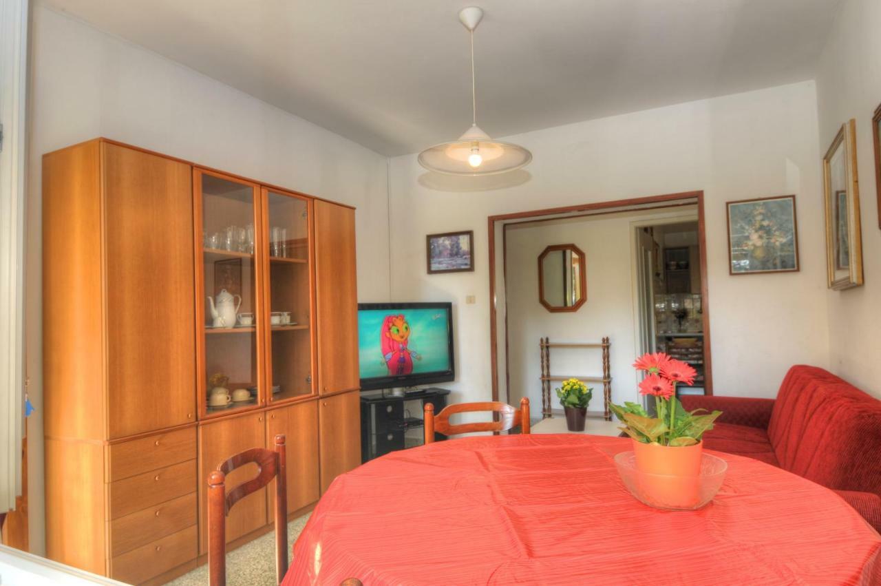 Residence Villa Laura リニャーノ・サッビアドーロ エクステリア 写真
