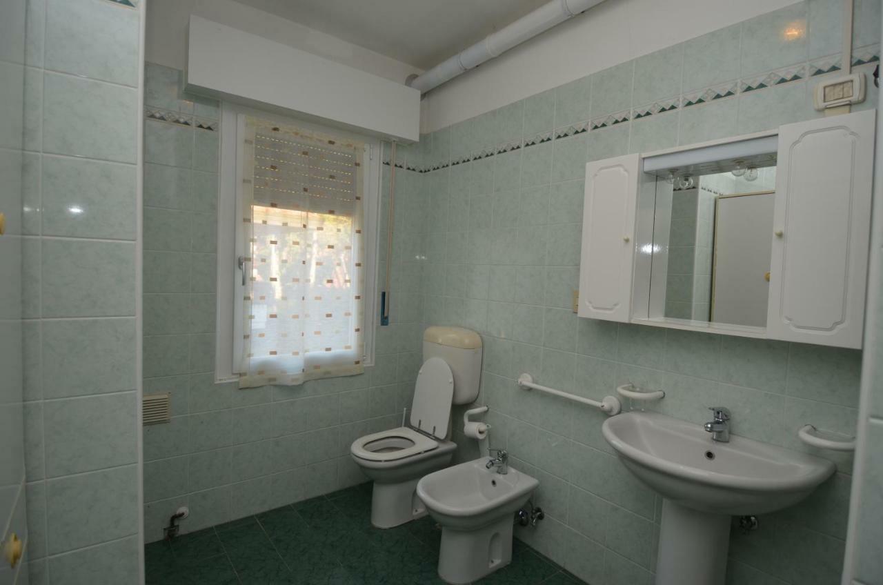 Residence Villa Laura リニャーノ・サッビアドーロ エクステリア 写真