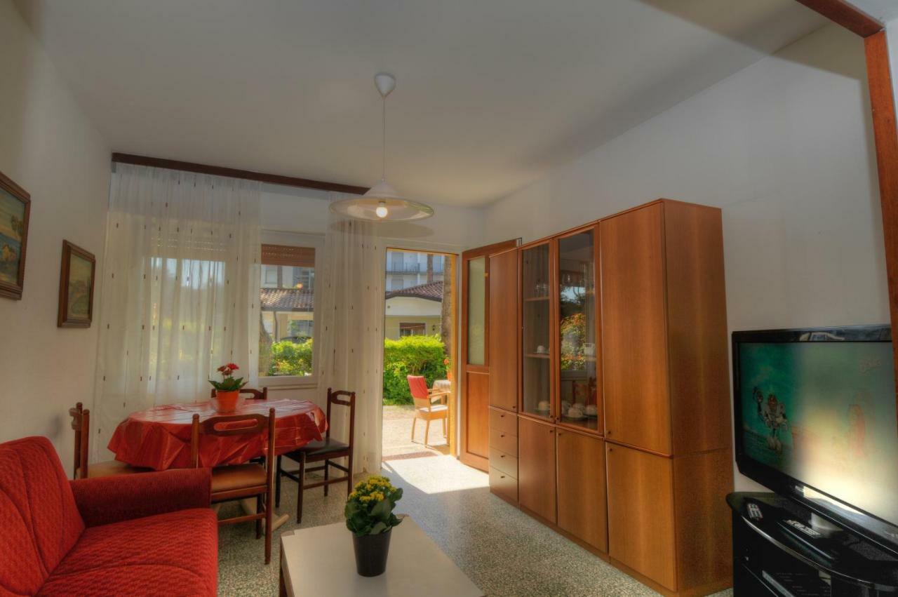 Residence Villa Laura リニャーノ・サッビアドーロ エクステリア 写真