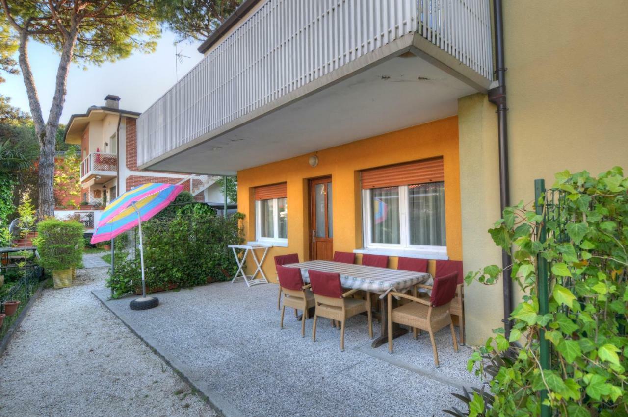 Residence Villa Laura リニャーノ・サッビアドーロ エクステリア 写真