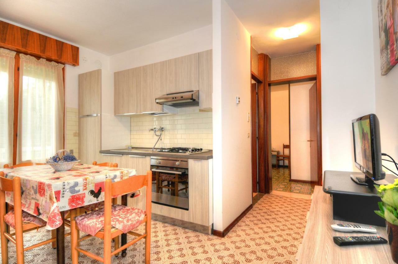 Residence Villa Laura リニャーノ・サッビアドーロ エクステリア 写真